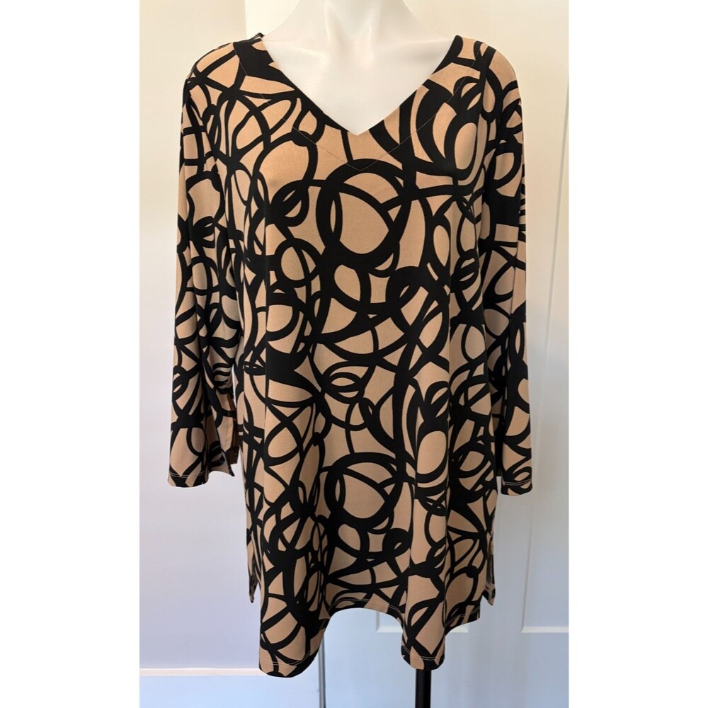 CHICOS Travelers Womens TOP 3/4 Sleeve TAN Black GEOMETRIC Swirls Size 3 (16/18)
